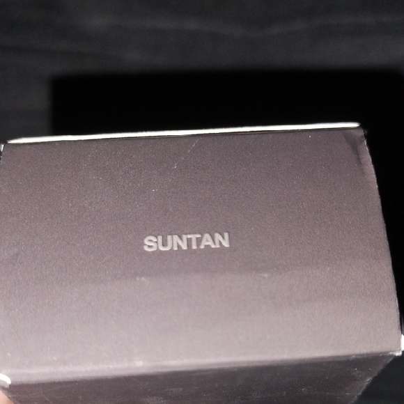 Laura Mercier Candleglow Soft Luminous Foundation - Picture 3 of 6